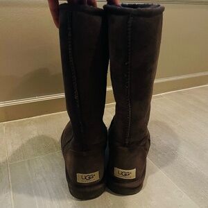 UGG Classic Tall Boot Women Size 9 Brown